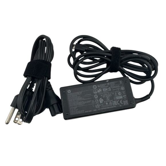 HP Laptop Power Cord and Block Part Number 863469-002 HP Spare 844205-850 - Picture 1 of 3